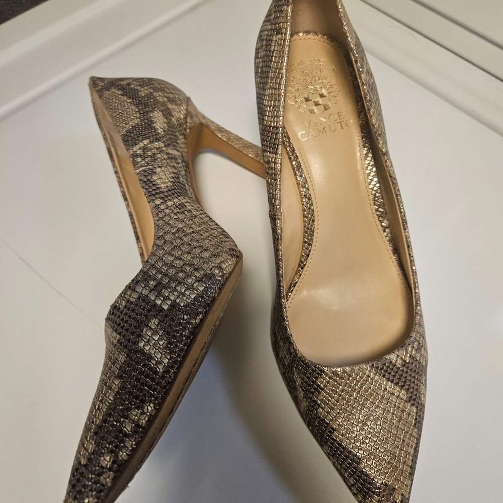 Vince Camuto Python Retsie Pointed Toe Heels 9.5 - image 2